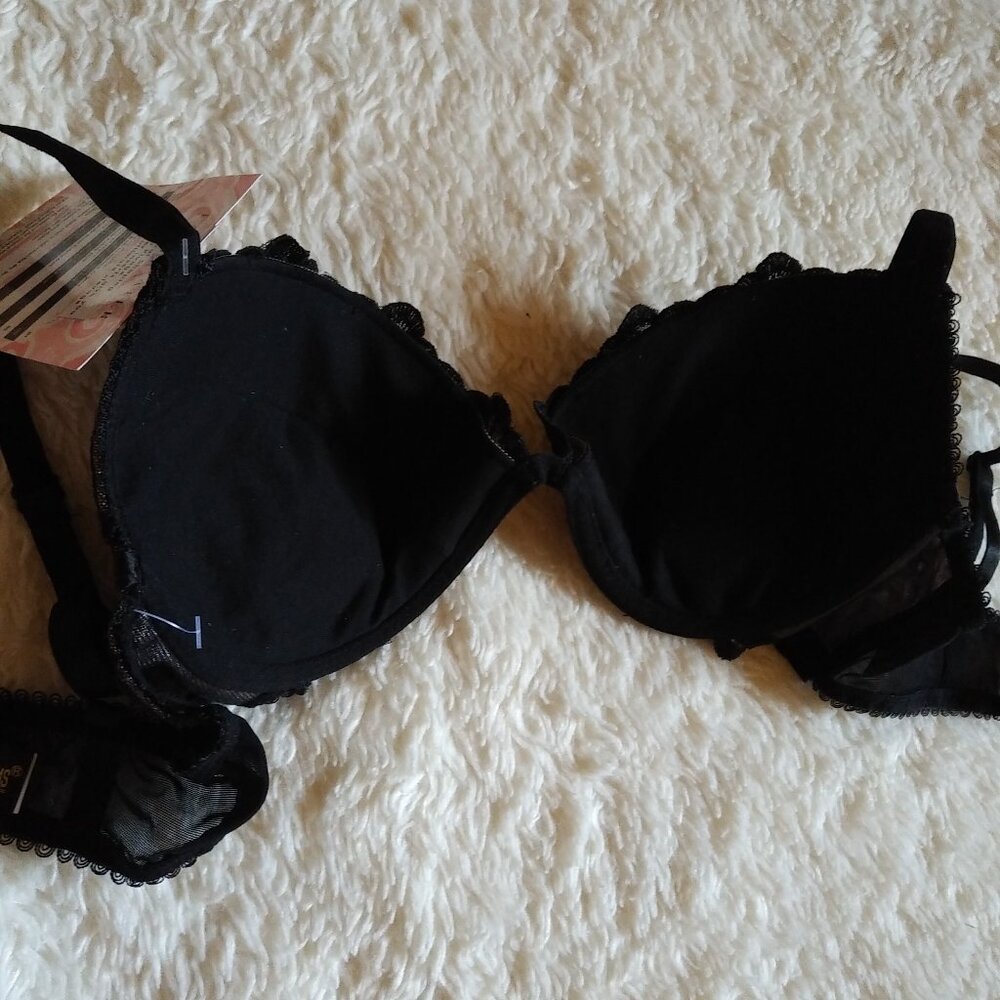 Lacy water push-up - Picture 3 of 7